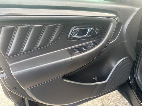 Used 2017 Ford Taurus SHO w/ Driver Assist Package AWD/4WD image 18
