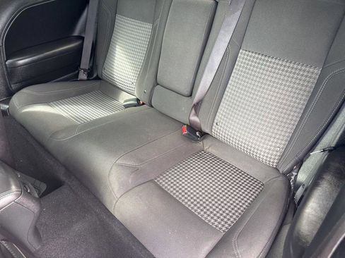 Used 2019 Dodge Challenger SXT image 11