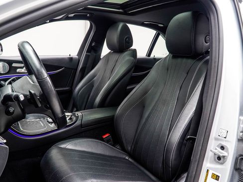 Used 2020 Mercedes-Benz E 350 4MATIC Sedan w/ Parking Assistance Package image 35