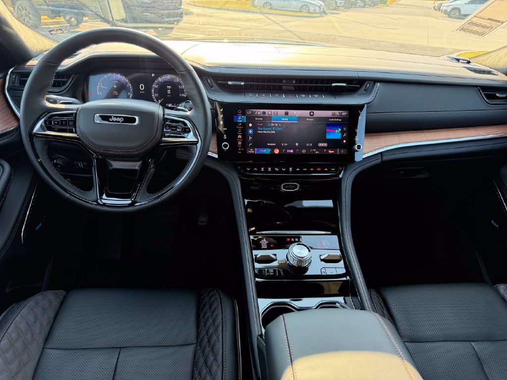 New 2027 Jeep Grand Cherokee Summit AWD/4WD image 7