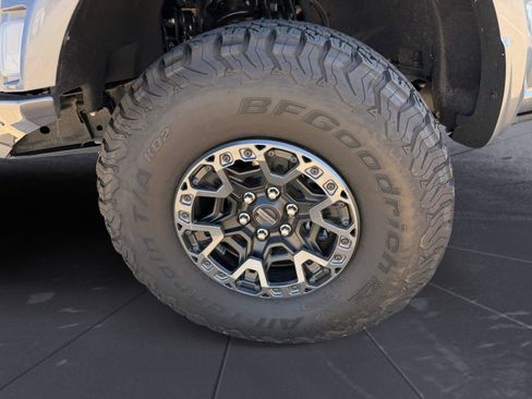 Used 2025 Ford F150 Raptor w/ Equipment Group 803A Raptor R AWD/4WD image 14