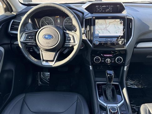 Used 2023 Subaru Forester Limited image 2