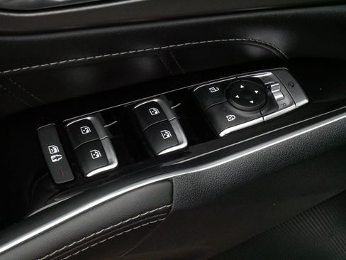Used 2023 Kia Sorento SX AWD/4WD image 19