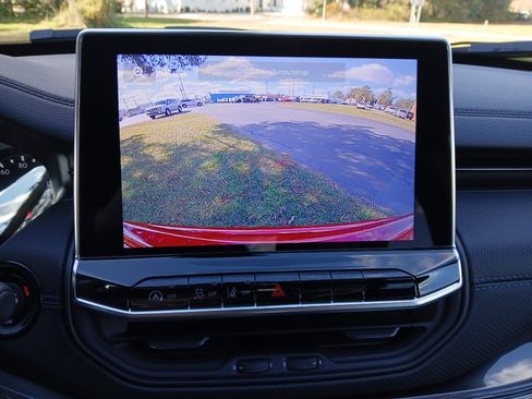 New 2026 Jeep Compass Latitude image 39