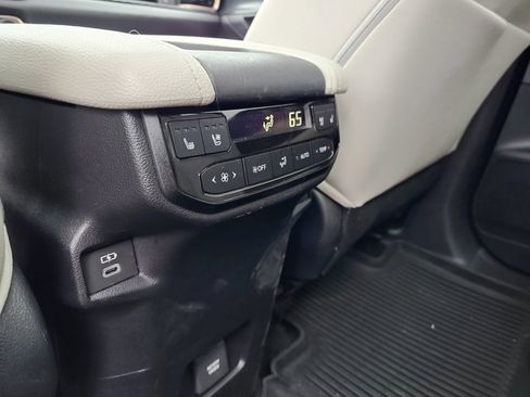 Used 2025 Toyota Grand Highlander AWD Hybrid image 16