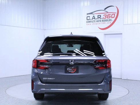Used 2025 Honda Odyssey EX-L image 5