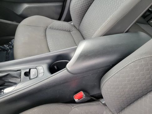 Used 2020 Toyota C-HR LE image 22