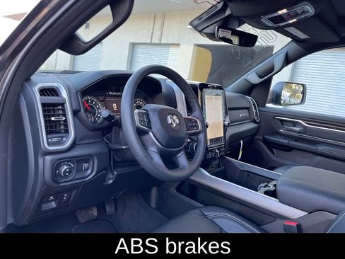 New 2022 RAM 1500 Big Horn image 6