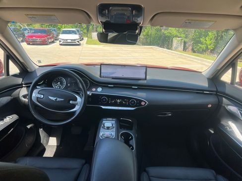 Used 2025 Genesis GV70 2.5T AWD/4WD image 19
