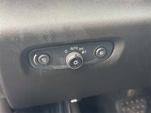 Used 2021 Chevrolet Traverse RS w/ LPO, Cargo Package image 26