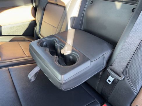 Used 2022 Chevrolet Silverado 2500 High Country image 36