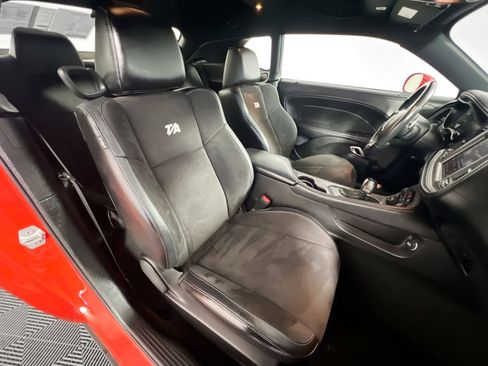 Used 2023 Dodge Challenger R/T w/ T/A Package image 28