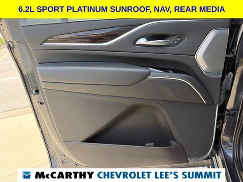 Used 2022 Cadillac Escalade ESV Sport Platinum w/ LPO, ONYX Package AWD/4WD image 46