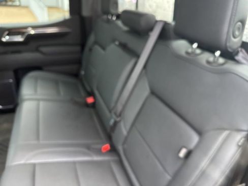 Used 2024 Chevrolet Silverado 1500 LT Trail Boss w/ LT Trail Boss Premium Package AWD/4WD image 30