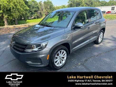Used 2014 Volkswagen Tiguan SE FWD image 1