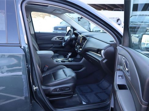 Used 2021 Chevrolet Traverse RS w/ LPO, Floor Liner Package image 31