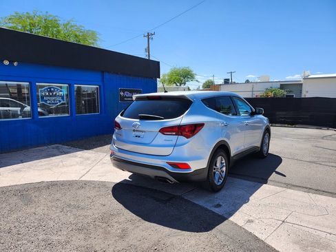 Used 2018 Hyundai Santa Fe Sport FWD image 11
