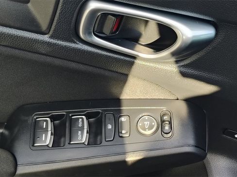 Used 2024 Honda Civic Sport image 9