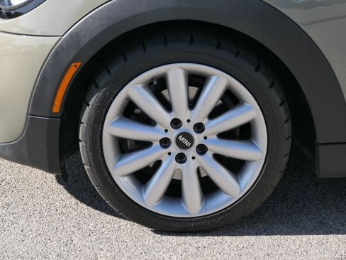 Used 2019 MINI Cooper S w/ Premium Package FWD image 10