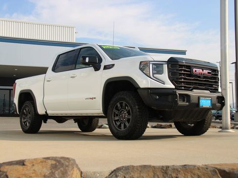 Certified 2024 GMC Sierra 1500 AT4X image 5