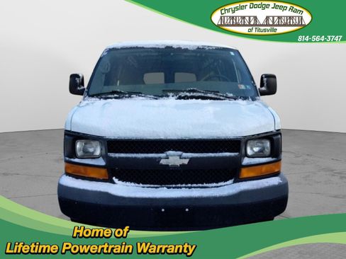 Used 2009 Chevrolet Express 1500 image 2