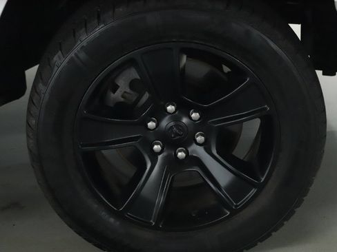 Used 2023 RAM 1500 Big Horn AWD/4WD image 10