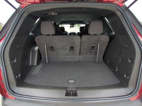 Used 2022 Chevrolet Traverse LT w/ Midnight/Sport Edition FWD image 24