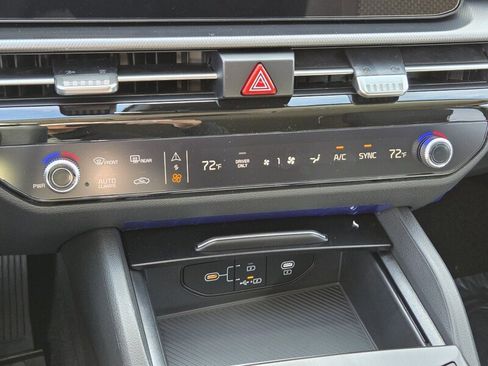 New 2026 Kia Sportage LX FWD image 13