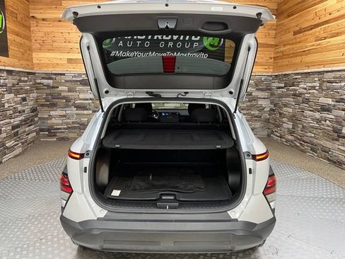 Used 2024 Hyundai Kona SEL AWD/4WD image 44