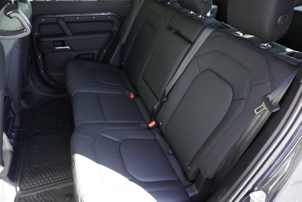 New 2026 Land Rover Defender 110 S AWD/4WD image 30
