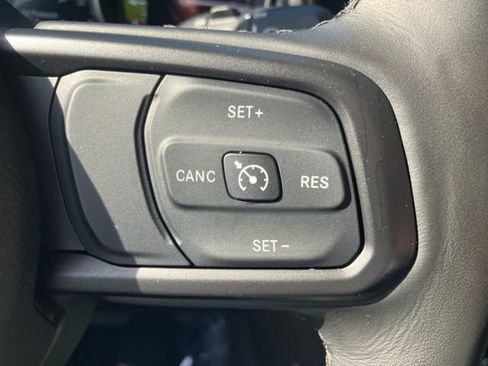 Used 2023 Jeep Wrangler Unlimited w/ Cold Weather Group image 17