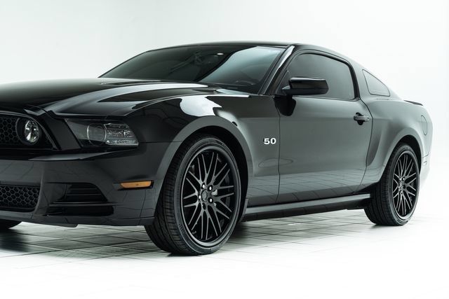 Used 2013 Ford Mustang GT RWD image 9