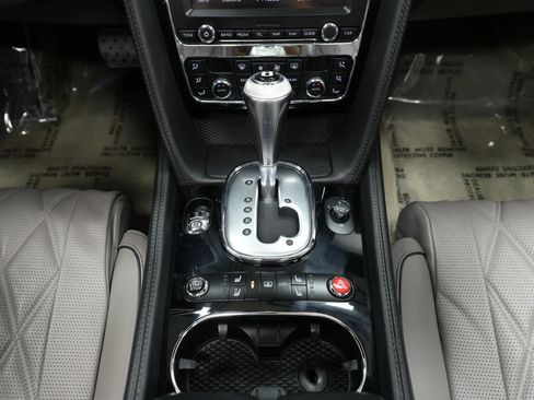 Used 2014 Bentley Flying Spur W12 AWD/4WD image 35