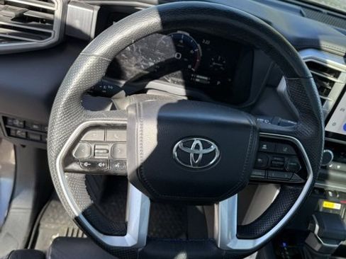 Used 2022 Toyota Tundra Platinum w/ Advanced Package image 17