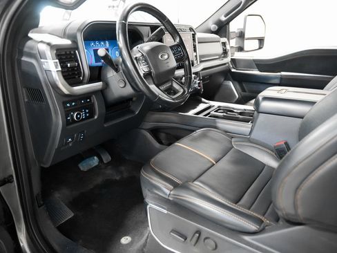 Used 2023 Ford F350 Platinum w/ Tremor Off-Road Package AWD/4WD image 10