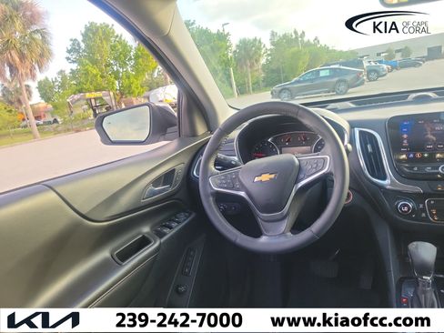 Used 2022 Chevrolet Equinox Premier w/ Redline Edition FWD image 19