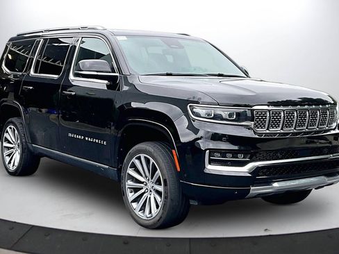 Used 2023 Jeep Grand Wagoneer Series II AWD/4WD image 2