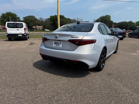 Used 2020 Alfa Romeo Giulia AWD w/ Quick Order Package 22J Sport image 5