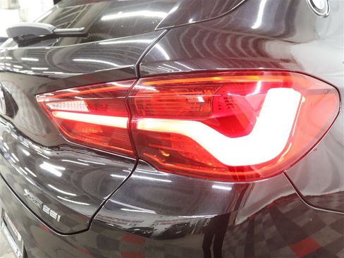 Used 2018 BMW X2 xDrive28i w/ M SportX Package image 17