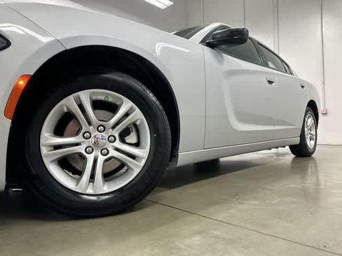 Used 2023 Dodge Charger SXT RWD image 28