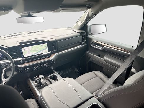 Used 2026 Chevrolet Silverado 1500 LT w/ Convenience Package II image 23