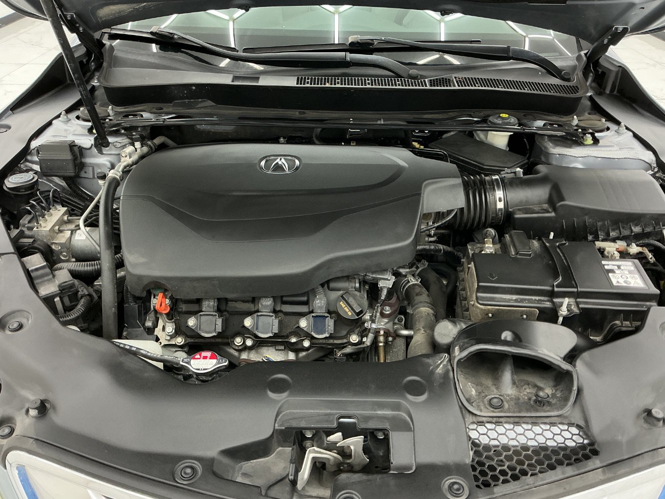 Used 2016 Acura TLX w/ Technology Package FWD image 44