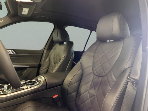 Used 2026 BMW X5 xDrive40i w/ M Sport Package image 24