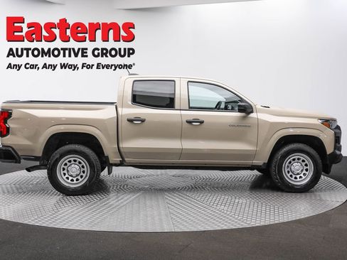 Used 2023 Chevrolet Colorado W/T image 4