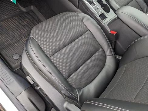 New 2024 Ford Escape SE image 4