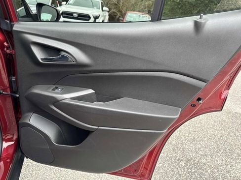 Used 2024 Chevrolet Trax LT image 18