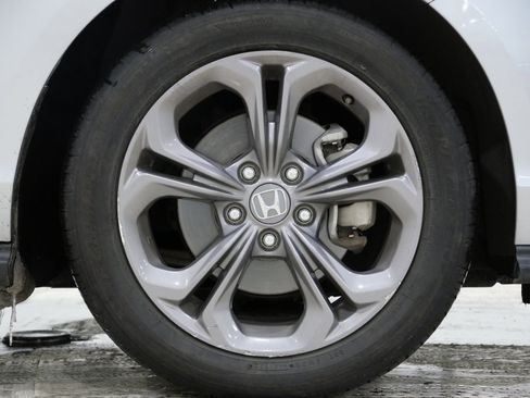 Used 2023 Honda Accord EX image 10