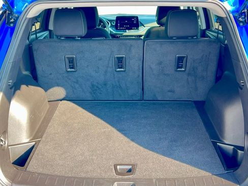 Used 2025 Chevrolet Blazer LT image 37