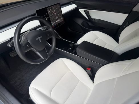 Used 2020 Tesla Model 3 Long Range AWD/4WD image 18