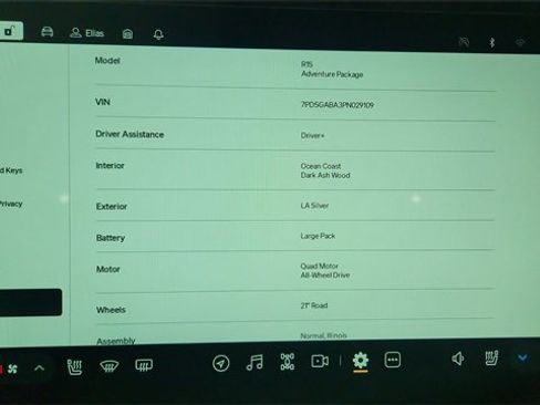 Used 2023 Rivian R1S Adventure image 44